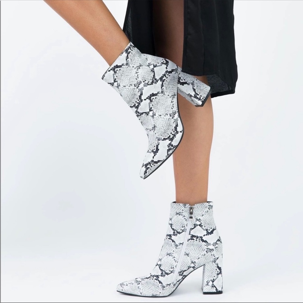Princess Polly Therapy Snake alloy boots